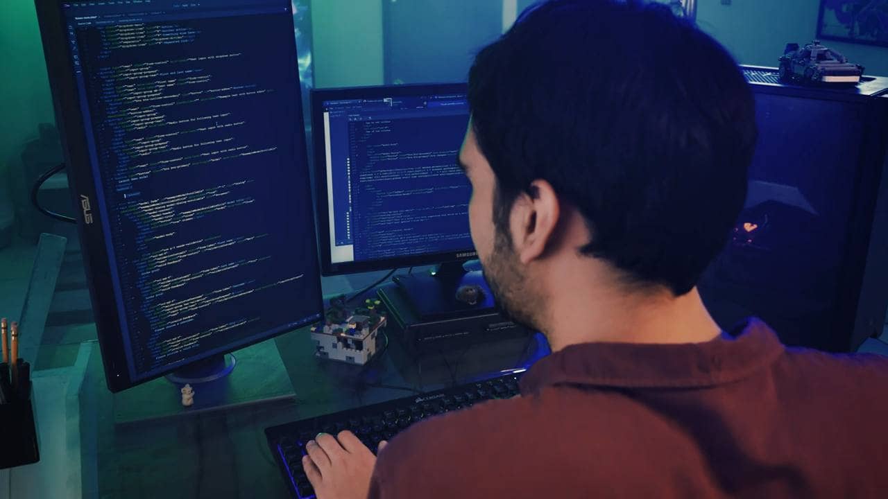 LogicSpice engineers building software